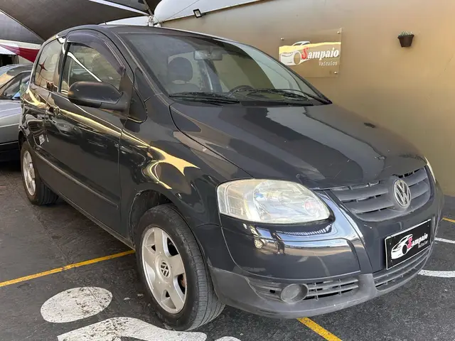 Carro Volkswagen Fox 2009 1.0 8V (Flex) 2p
