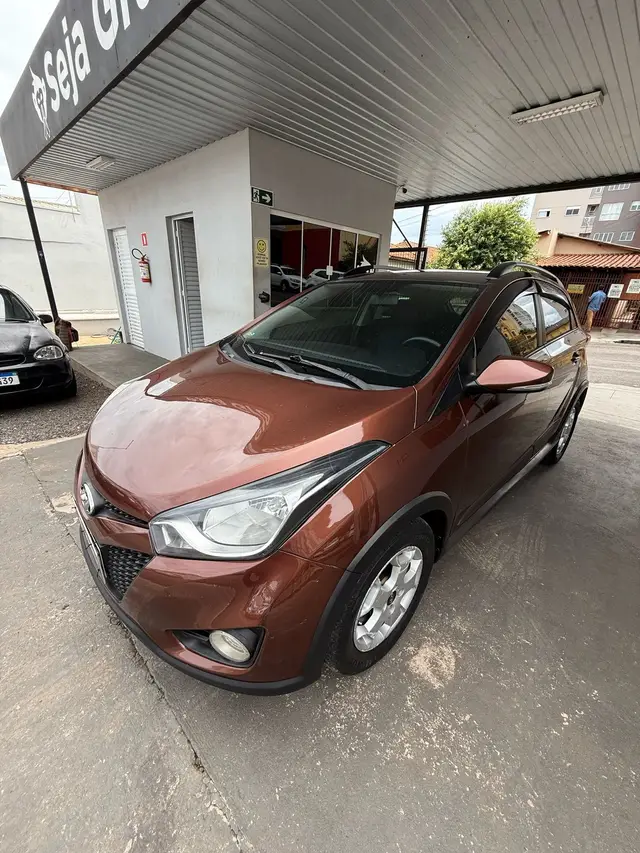 Carro Hyundai HB20X 2014 Premium 1.6 (Flex)