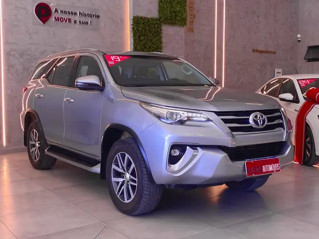 Carro Toyota SW4 2019 2.8 TDI SRX 7L 4x4 (Aut) (Diesel)