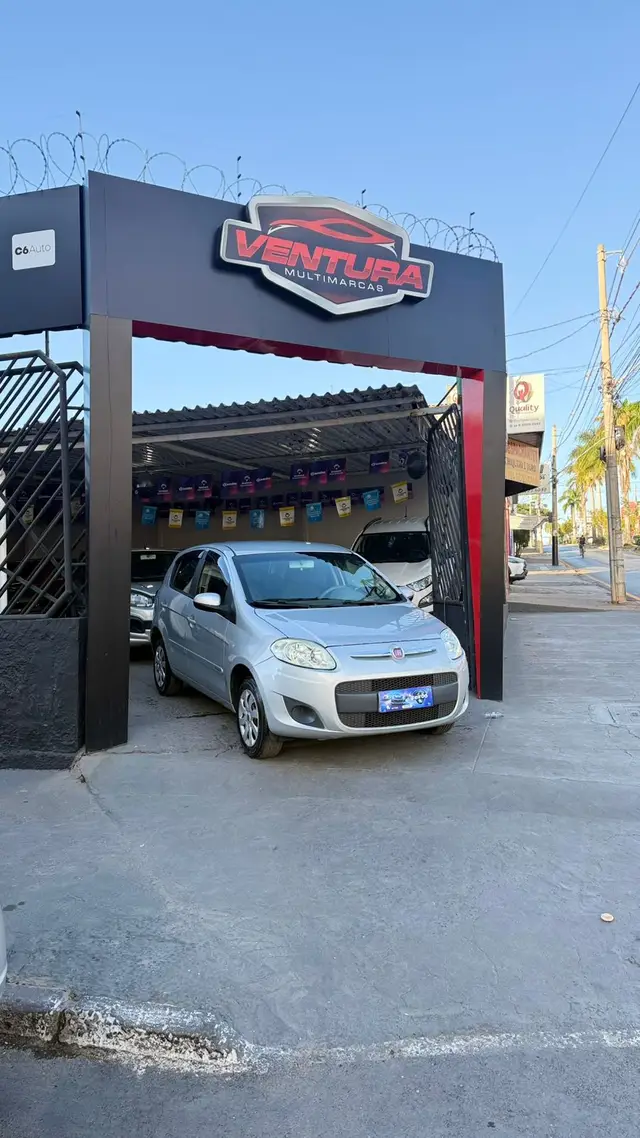 Carro Fiat Palio 2015 Attractive 1.0 Evo (Flex)