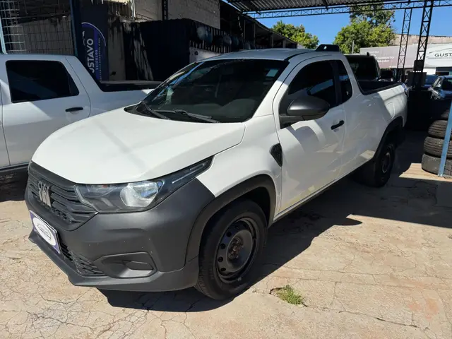 Carro Fiat Strada 2023 Endurance 1.4 Cabine Plus (Flex)