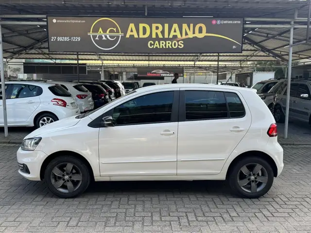 Carro Volkswagen Fox 2018 1.6 MSI Connect (Flex)
