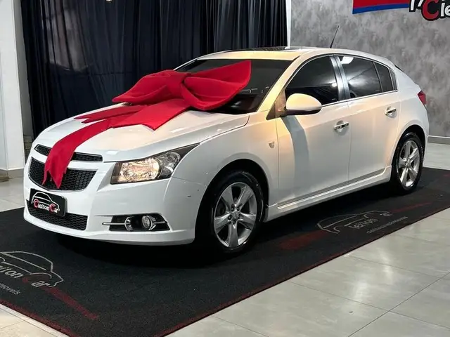 Carro Chevrolet Cruze 2014 HB Sport LTZ 1.8 16V FlexP. 5p Mec