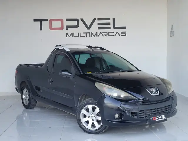 Carro Peugeot Hoggar 2011 XR 1.4 (10 ANOS BRASIL) (Flex)