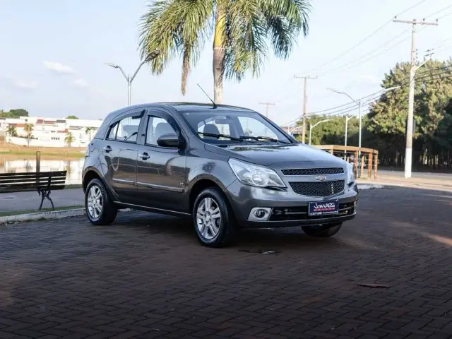 Carro Chevrolet Agile 2011 LTZ 1.4 8V (Flex)