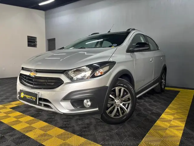 Carro Chevrolet Onix 2018 1.4 Activ SPE/4