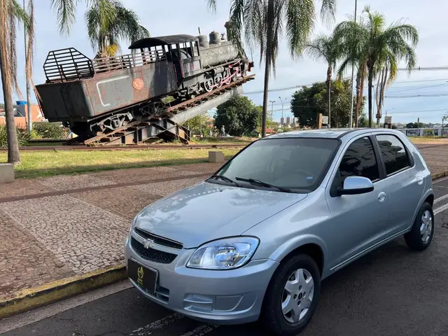 Carro Chevrolet Celta 2015 LT 1.0 (Flex)