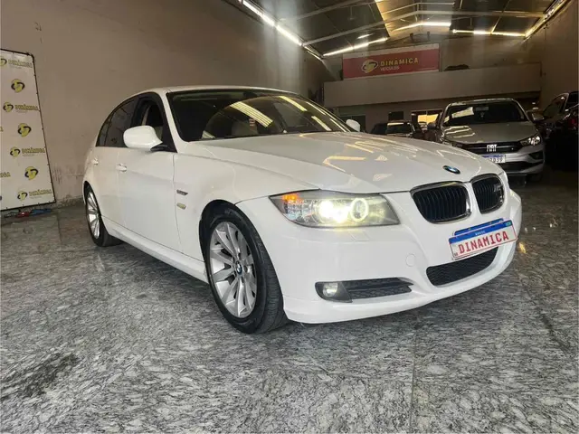 Carro BMW 320i 2011 320i Top 2.0 16V