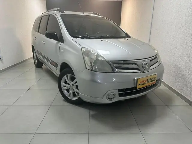 Carro Nissan Grand Livina 2013 S 1.8 16V (flex)