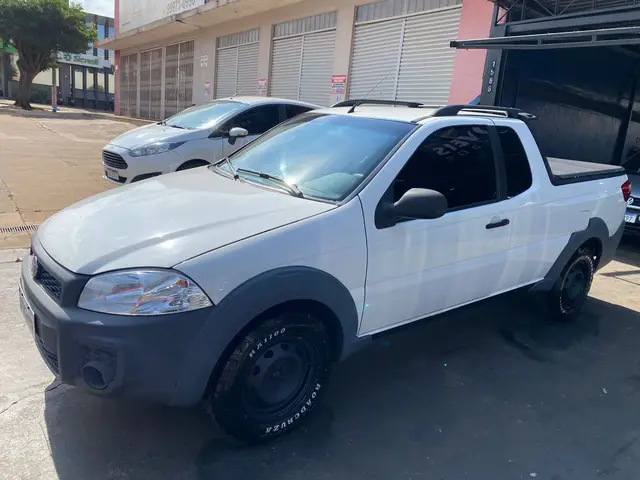 Carro Fiat Strada 2016 Working 1.4 (Flex) (Cabine Estendida)