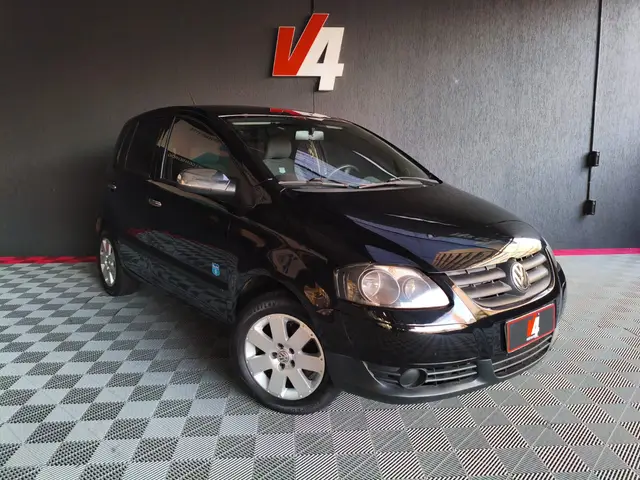 Carro Volkswagen Fox 2008 Route 1.6 8V (Flex)