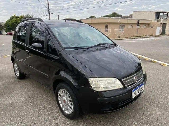 Carro Fiat Idea 2010 Adventure 1.8 (Flex)
