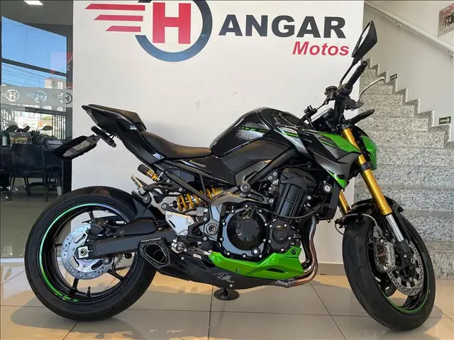 Moto Kawasaki Z 900 2023 R Edition