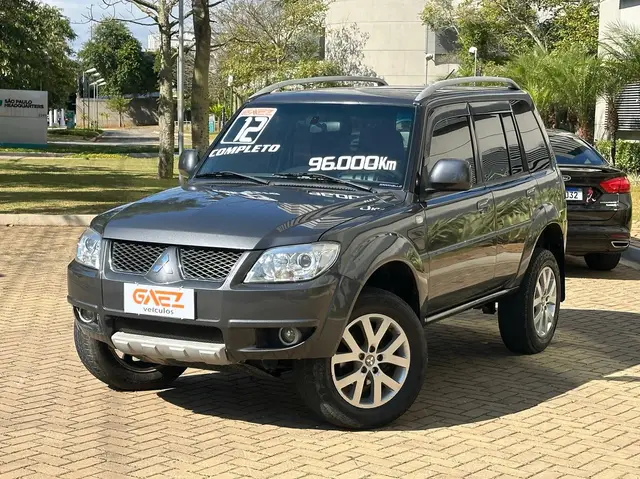 Carro Mitsubishi Pajero TR4 2012 2.0 16V 4X4 (Flex)