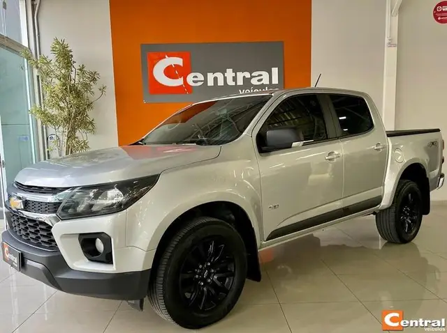 Carro Chevrolet S10 Cabine Dupla 2023 High Country 2.8 Turbodiesel (Aut.)