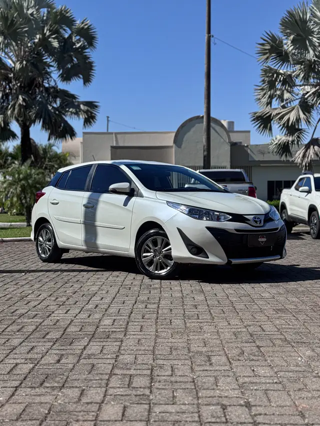 Carro Toyota Yaris 2021 1.5 XL Plus Connect CVT (Flex)