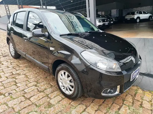 Carro Renault Sandero 2014 Privilege 1.6 16V (Flex)(aut)