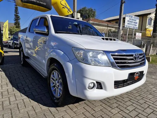 Carro Toyota Hilux Cabine Dupla 2015 Hilux 3.0 TDI 4x4 CD SR
