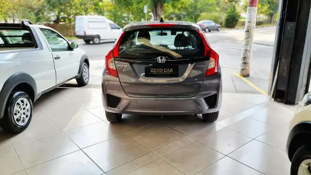 Carro Honda Fit 2017 1.5 16v LX CVT (Flex)