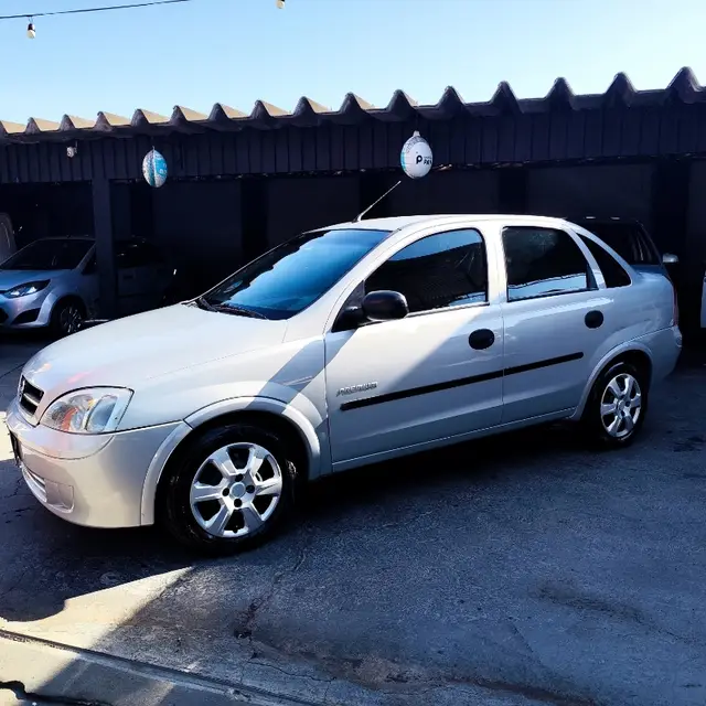 Carro Chevrolet Corsa Sedan 2005 Premium 1.0 (Flex)