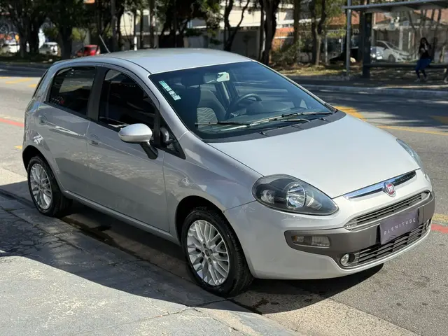Carro Fiat Punto 2014 Attractive 1.4 (Flex)