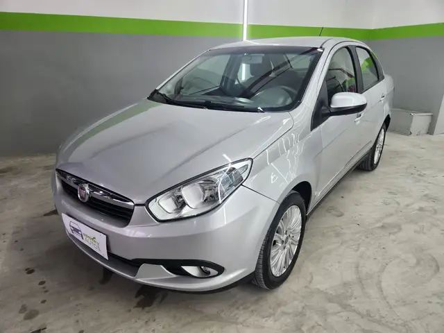 Carro Fiat Grand Siena 2014 Essence 1.6 16V (Flex)