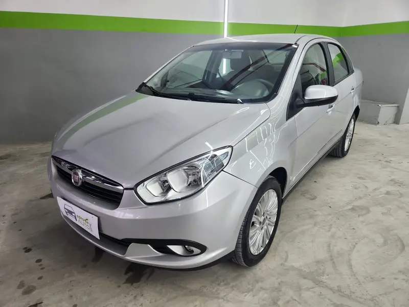 Fiat Grand Siena Essence 1.6 16V (Flex)