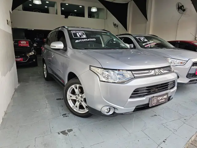 Carro Mitsubishi Outlander 2015 2.0 16V CVT