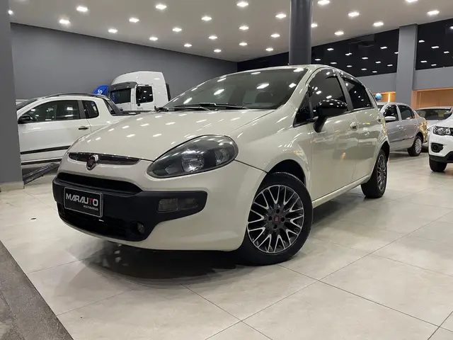 Carro Fiat Punto 2014 Essence 1.6 16V (Flex)