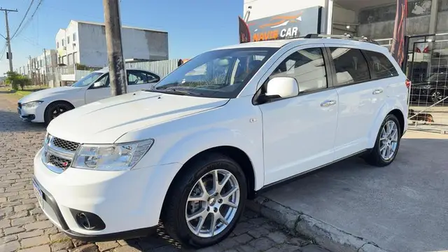 Carro Dodge Journey 2015 RT 3.6 AWD V6 Aut.