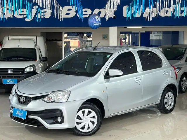Carro Toyota Etios 2018 X 1.3 (Flex)