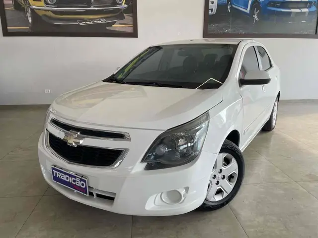 Carro Chevrolet Cobalt 2015 LT 1.4 8V (Flex)