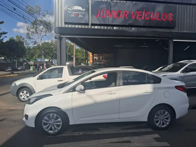 Carro Hyundai HB20S 2018 1.6 Comfort Plus (Flex)