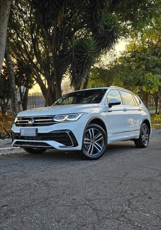 Carro Volkswagen Tiguan 2025 Allspace R-Line 2.0 TSi