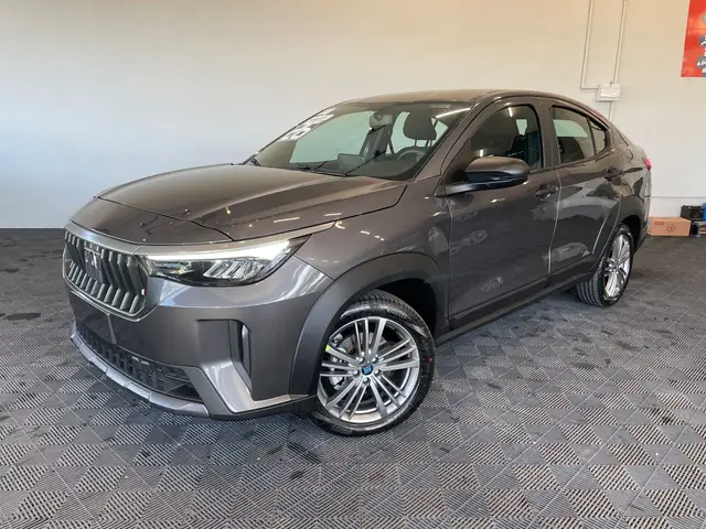 Carro Fiat Fastback 2026 Turbo 200
