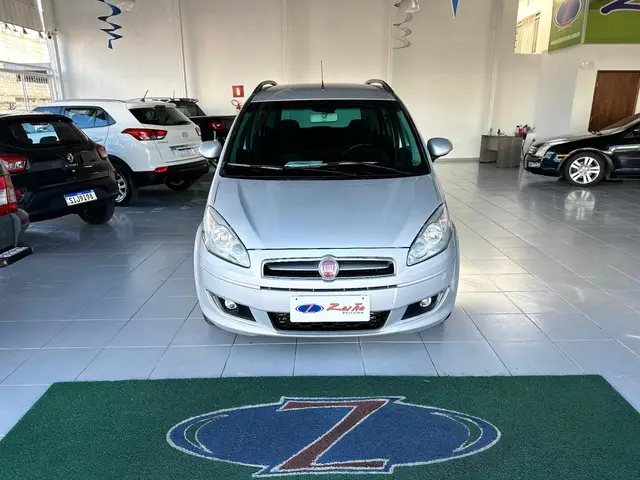 Carro Fiat Idea 2015 Attractive 1.4 8V (Flex)