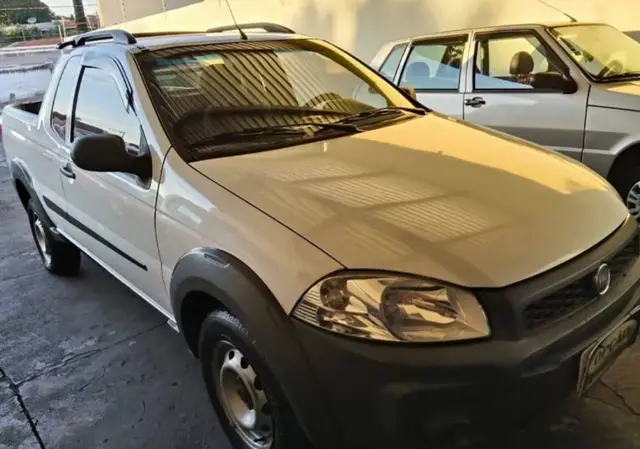 Carro Fiat Strada 2015 Working 1.4 (Flex) (Cabine Estendida)