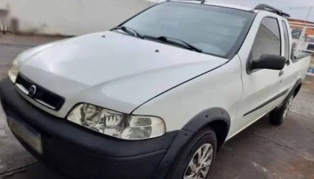 Carro Fiat Strada 2003 Fire 1.3 8V (Cabine Estendida)