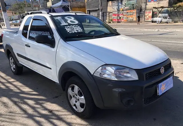 Carro Fiat Strada 2018 Hard Working 1.4 (Flex) (Cabine Estendida)