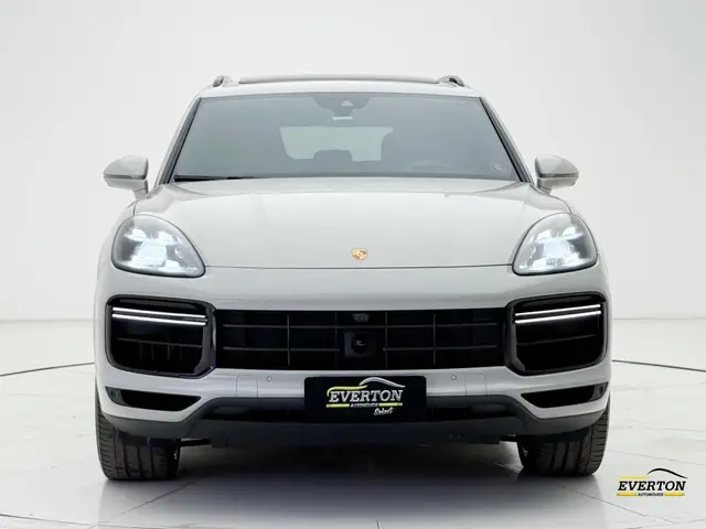 Carro Porsche Cayenne Coupé 2023 Turbo S 4.0 (Híbrido)