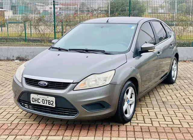 Carro Ford Focus Hatch 2013 1.6 16V Flex Mec. 5p