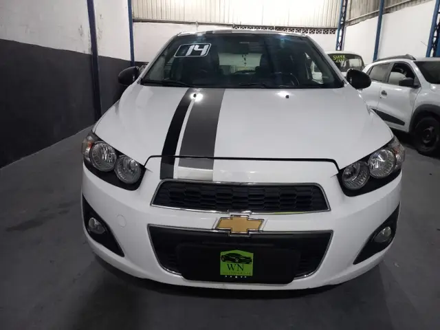 Carro Chevrolet Sonic 2014 Hatch Effect 1.6 (Aut)