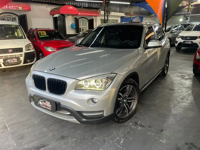 Carro BMW X1 2014 2.0 sDrive20i (Aut)