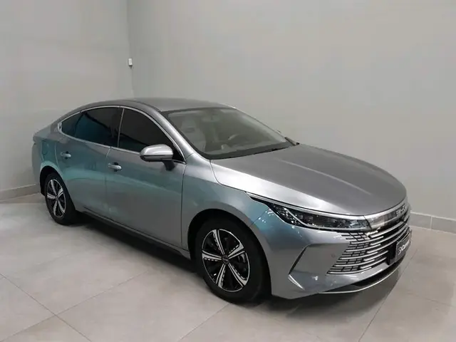 Carro BYD King 2025 DM-i GS