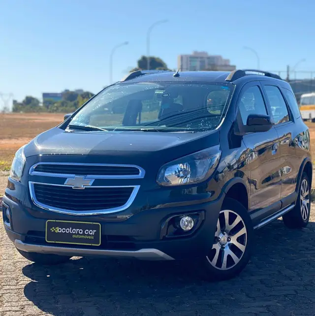 Carro Chevrolet Spin 2016 Activ 1.8 (Flex) (Aut)
