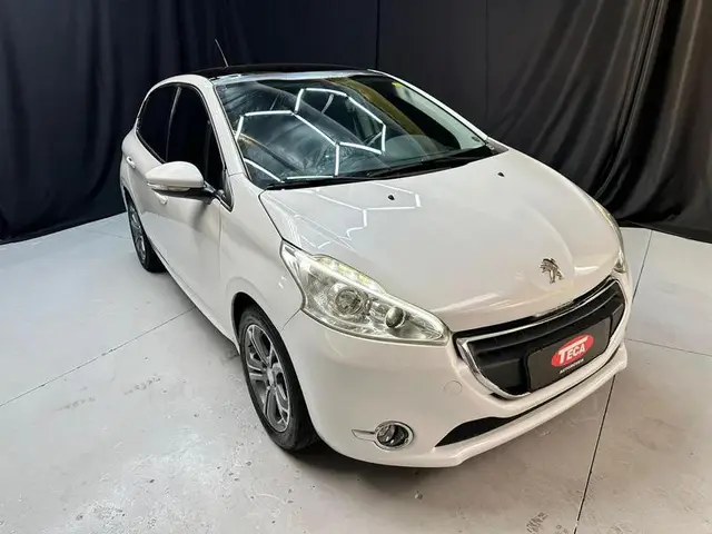 Carro Peugeot 208 2015 Griffe 1.6 16V (Flex)