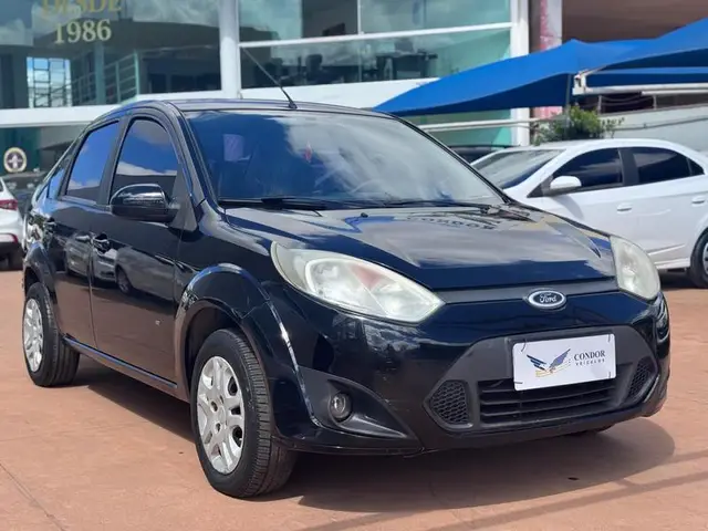 Carro Ford Fiesta Sedan 2014 SE 1.6 Rocam (Flex)