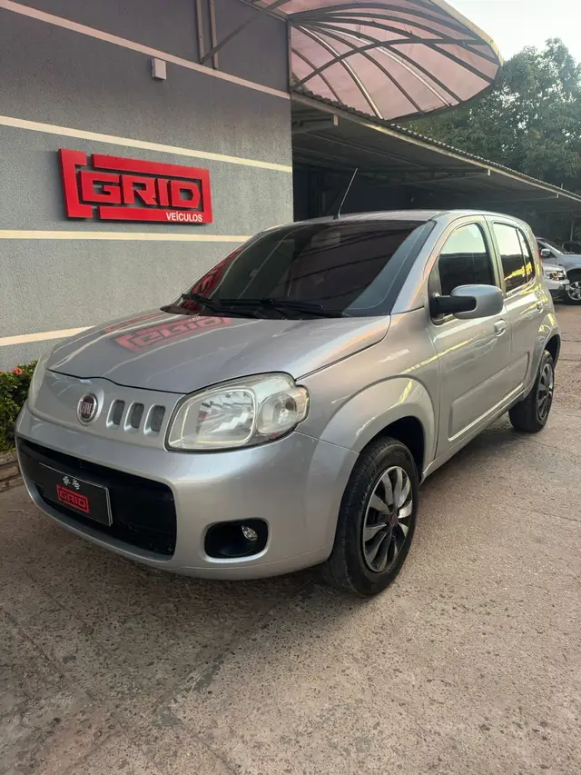 Carro Fiat Uno 2015 Vivace 1.0 8V (Flex) 4p
