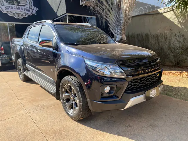 Carro Chevrolet S10 Cabine Dupla 2023 High Country 2.8 Turbodiesel (Aut.)