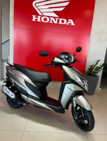 Moto Honda Elite 125 2025 CBS